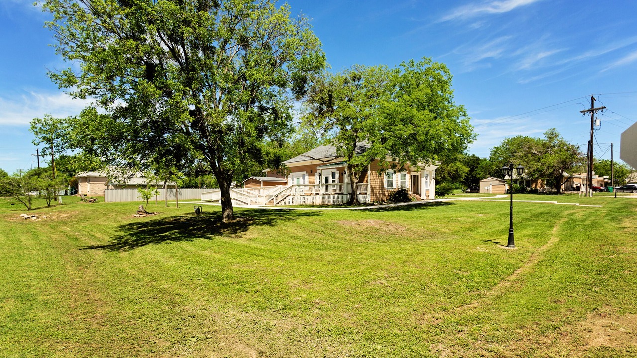 Photo of Outdoor in Falls County