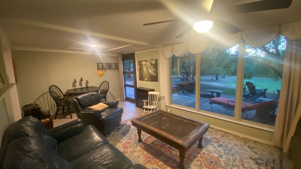 Photo of Livingroom in Buffalo Gap