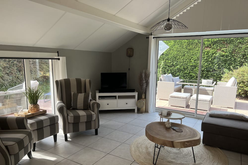 Photo of Livingroom in Daumazan-sur-Arize