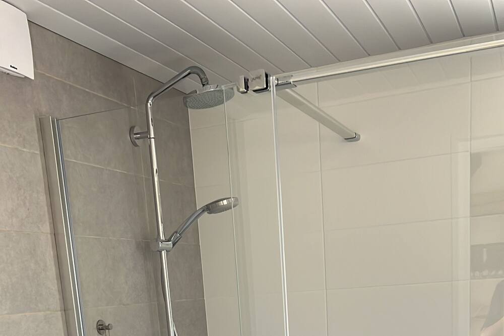 Photo of Bathroom in Daumazan-sur-Arize
