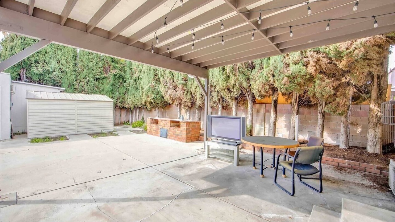 Photo of Outdoor in Mid City