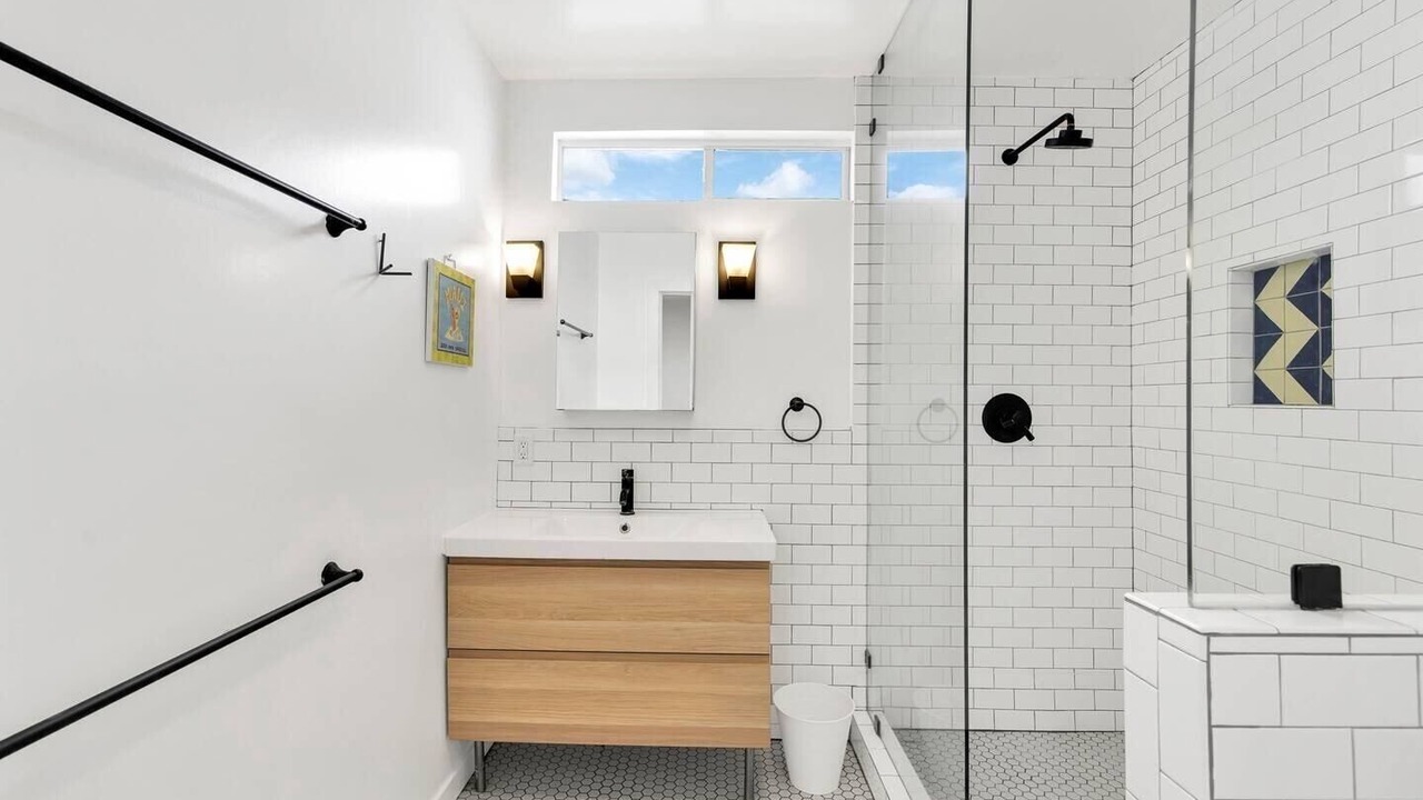 Photo of Bathroom in Mid City