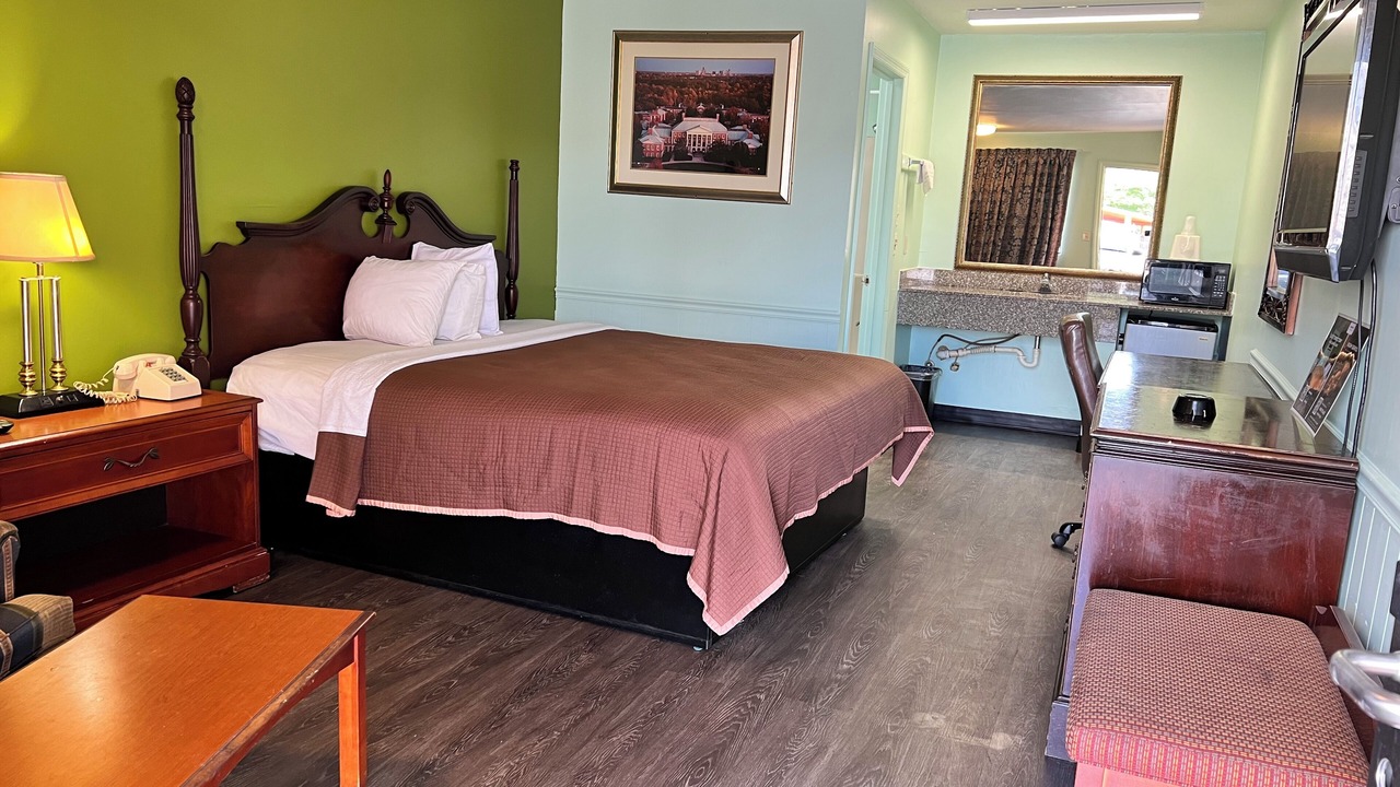 Photo of Bedroom in Winston - Salem