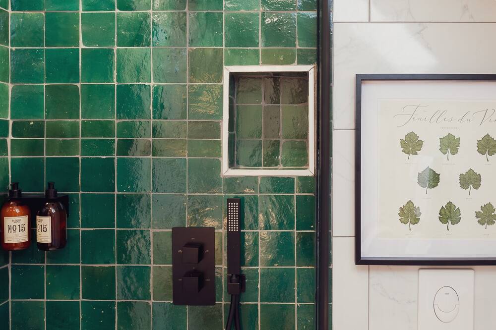 Photo of Others in Chablis