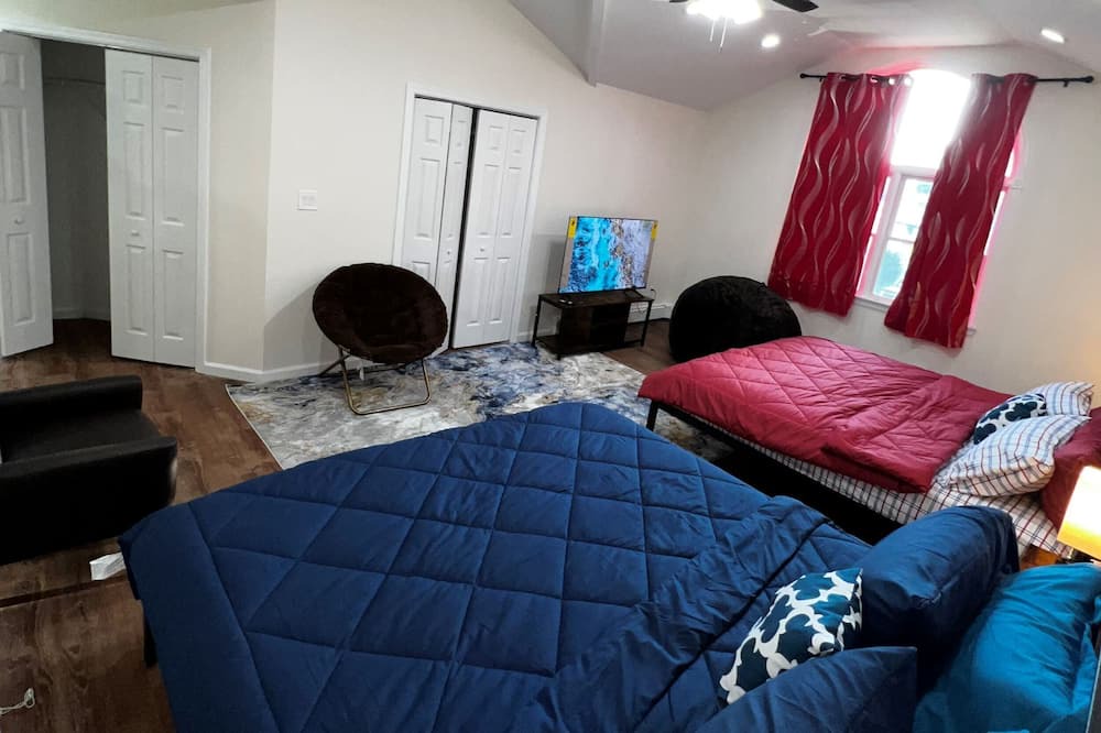 Photo of Others in Massapequa Park