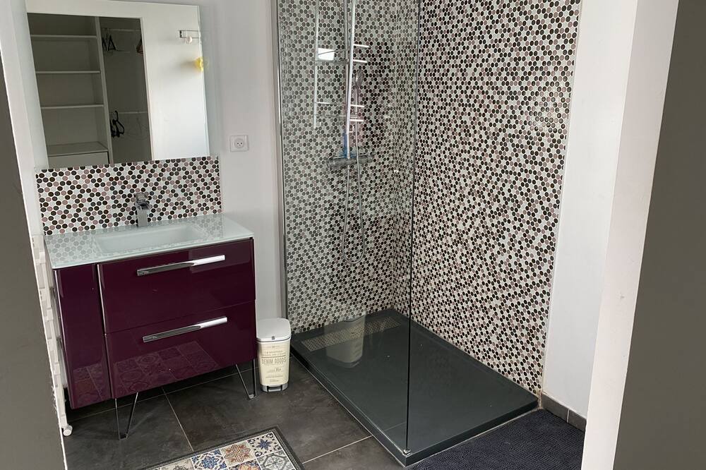 Photo of Bathroom in Le Cailar