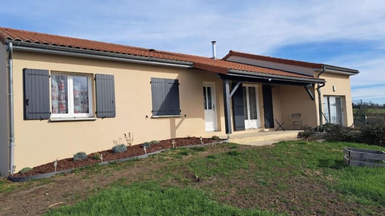 Photo of Outdoor in Artonne