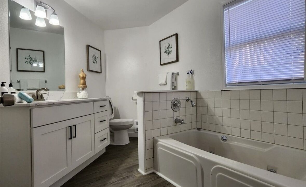 Photo of Others in Silver Lake