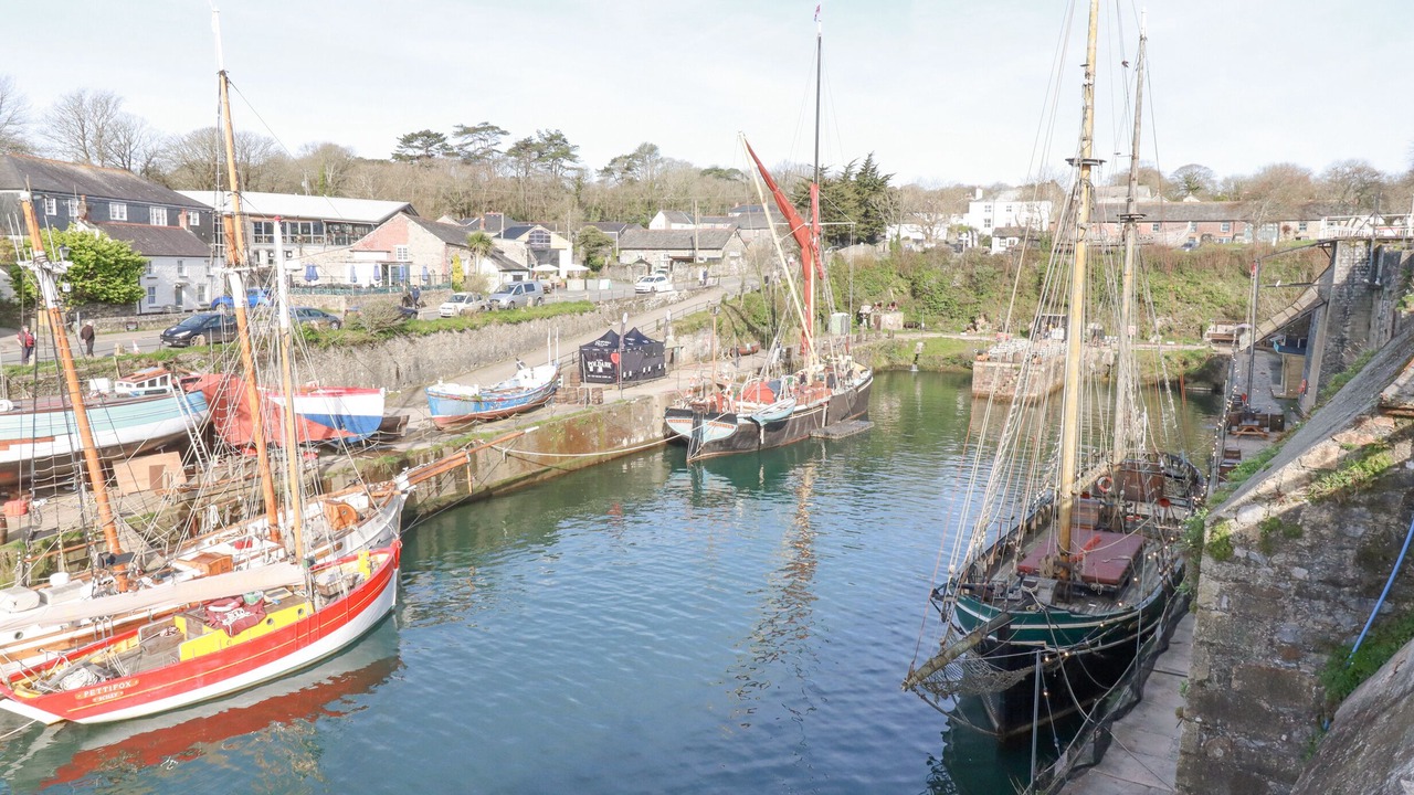 Photo of Others in Par