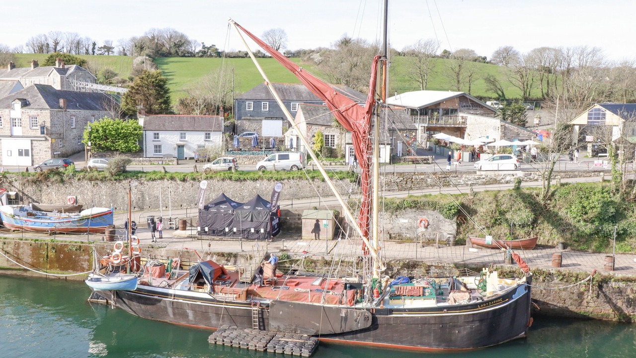 Photo of Others in Par