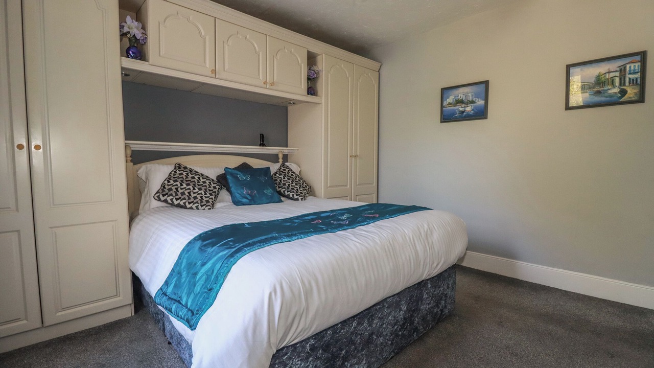 Photo of Others in Par