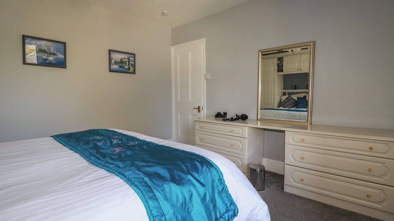 Photo of Others in Par