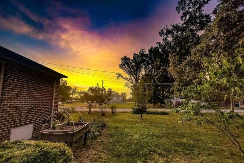 Photo of Outdoor in Blackstone