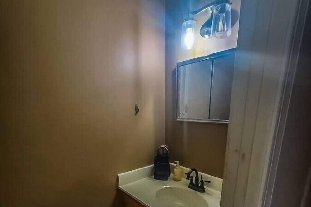 Photo of Bathroom in Blackstone