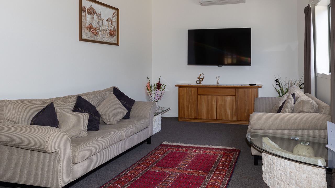 Photo of Others in Oakura