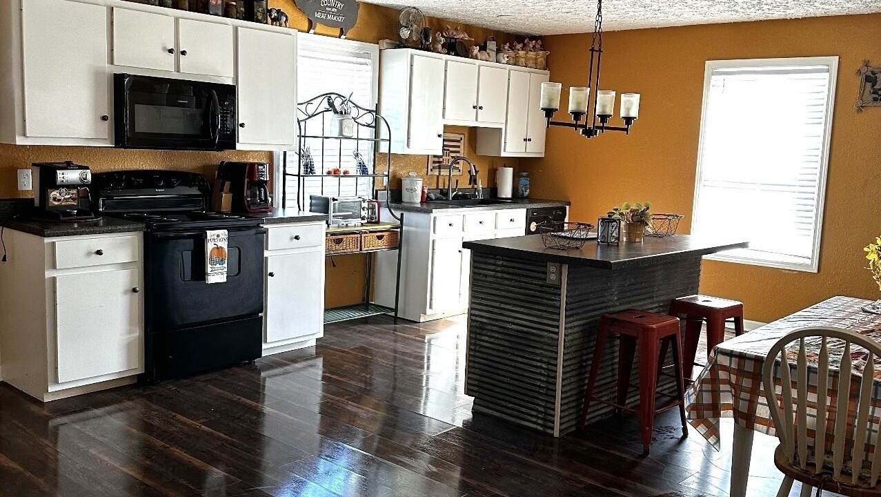 Photo of Kitchen in Tompkinsville