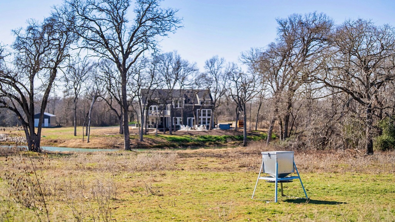Photo of Outdoor in Elgin