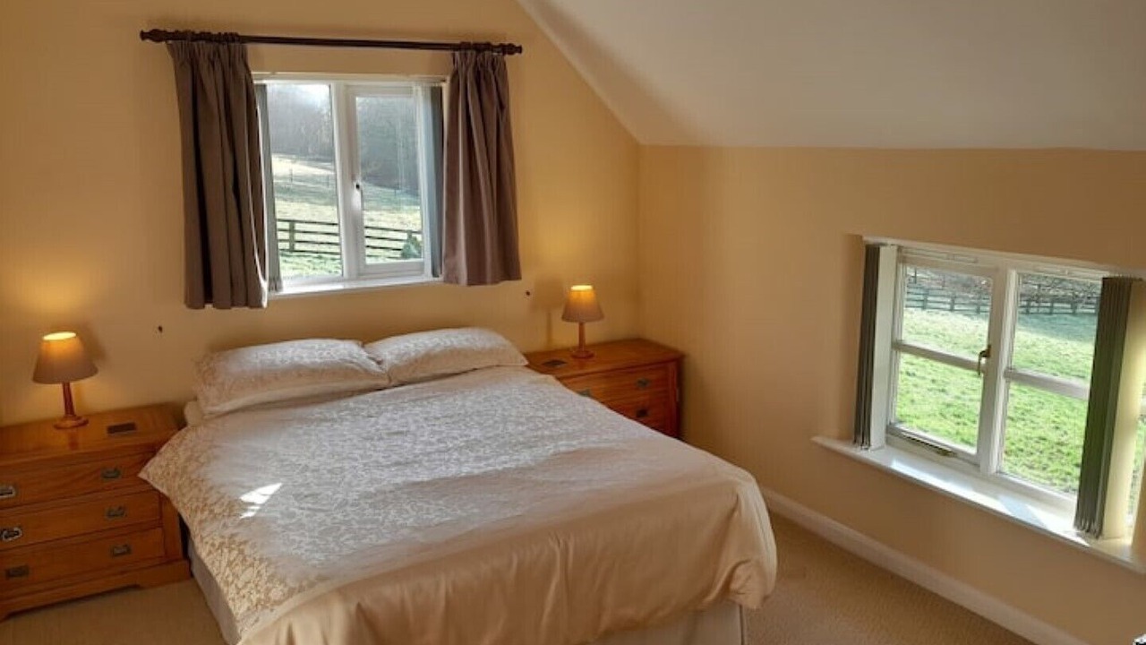 Photo of Others in Broadwoodkelly