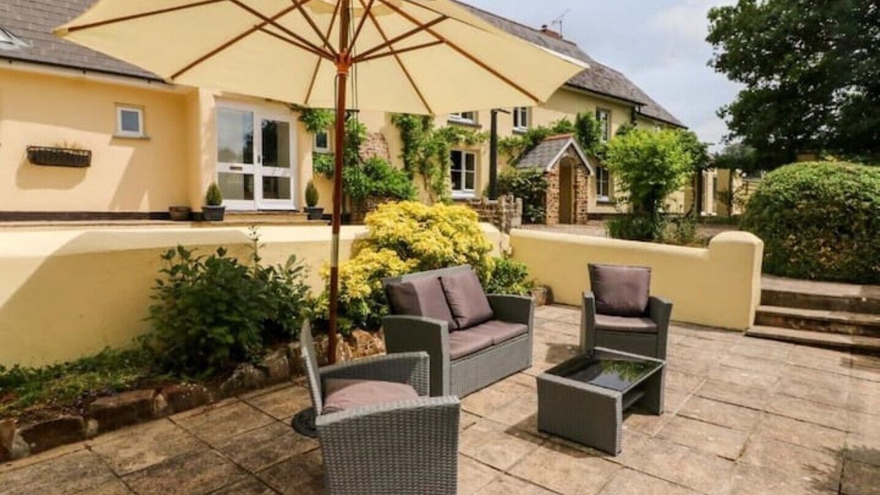 Photo of Patio Balcony in Broadwoodkelly