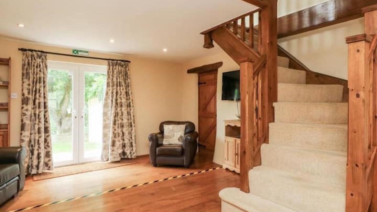 Photo of Others in Broadwoodkelly