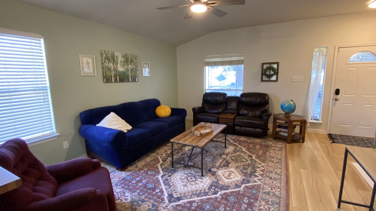 Photo of Livingroom in Kyle