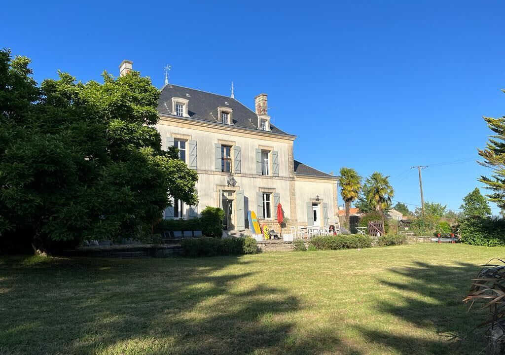 Photo of Outdoor in Puy-de-Serre