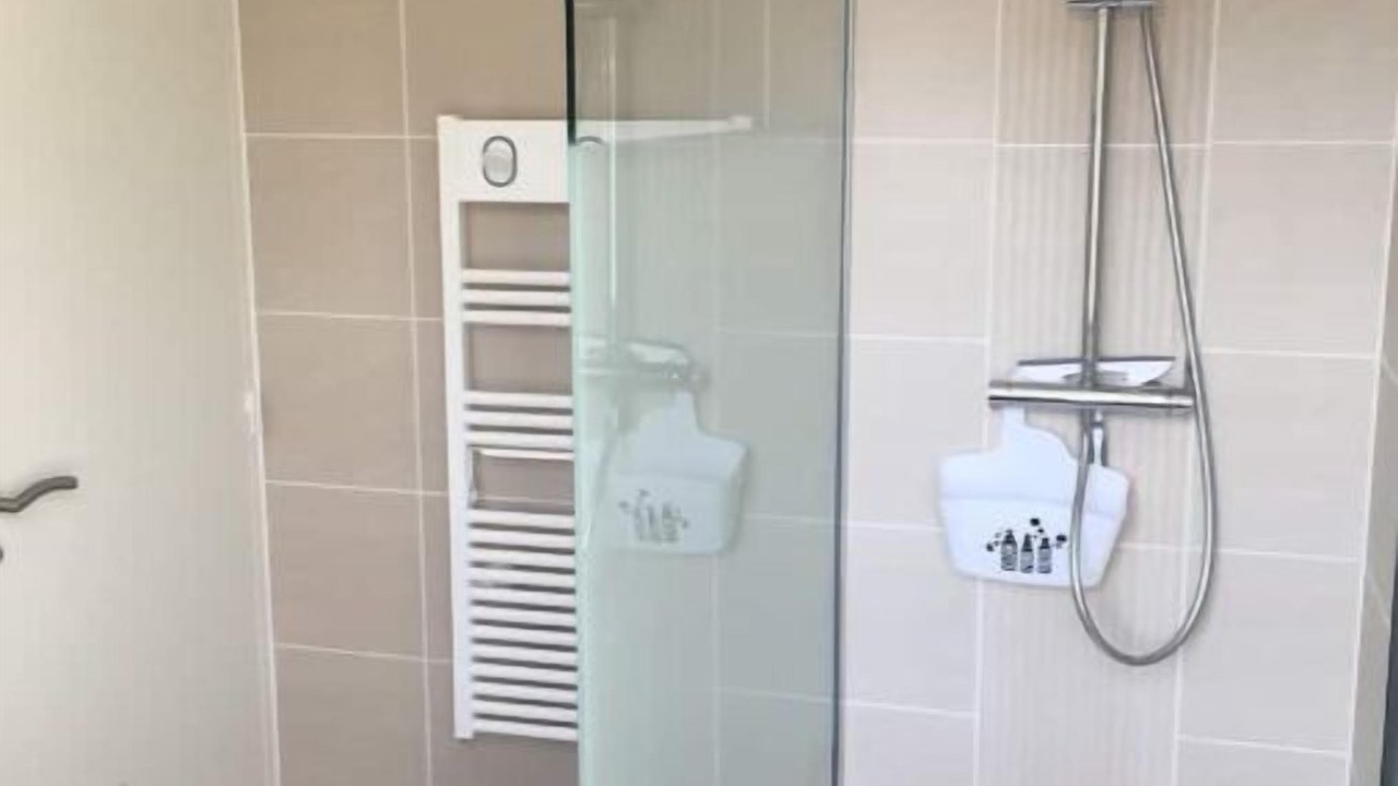 Photo of Others in Maze-Milon