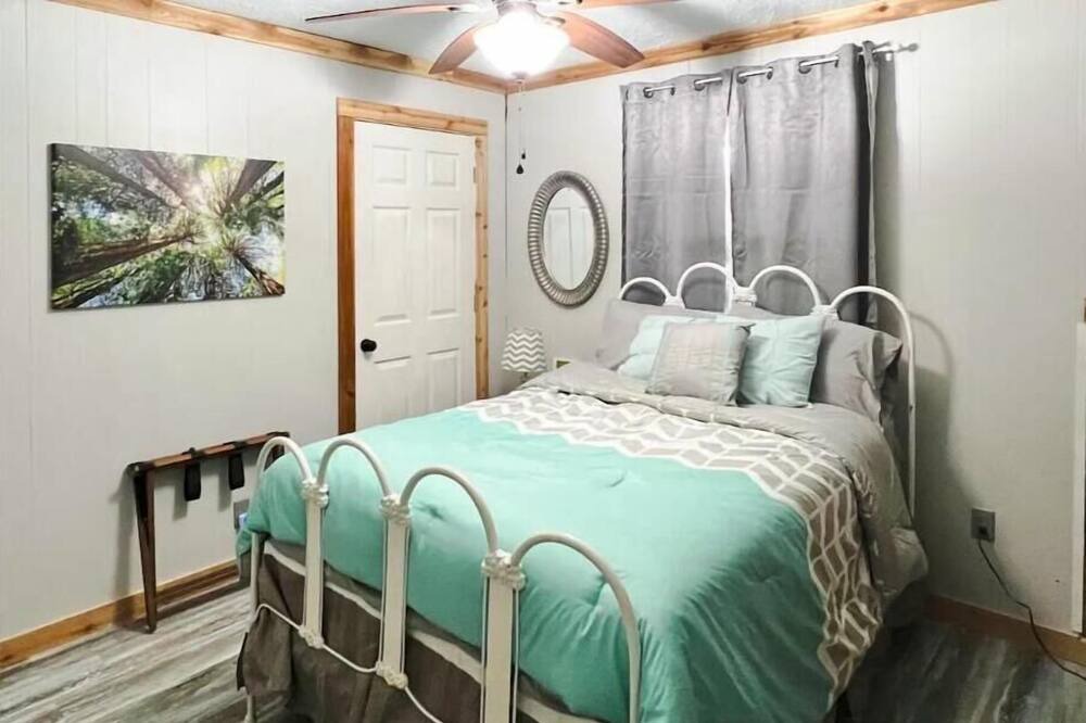 Photo of Bedroom in Livingston