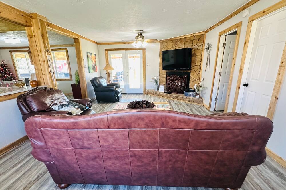 Photo of Livingroom in Livingston