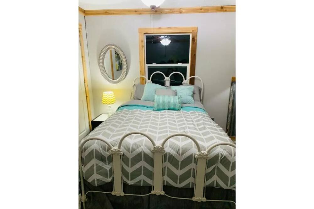 Photo of Bedroom in Livingston