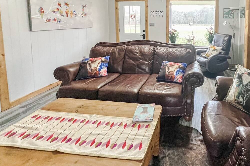 Photo of Livingroom in Livingston