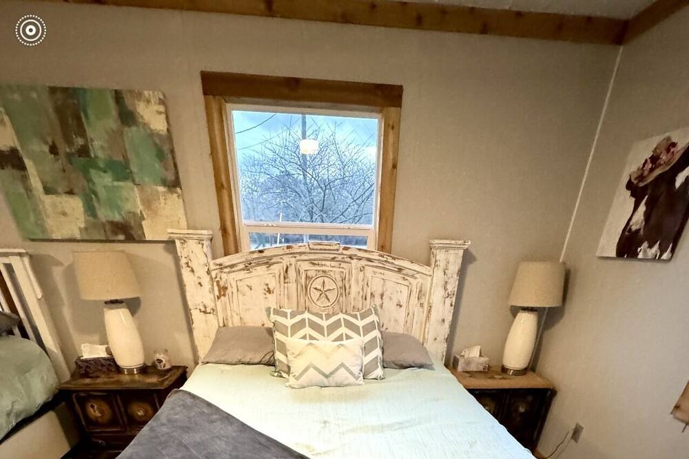 Photo of Bedroom in Livingston