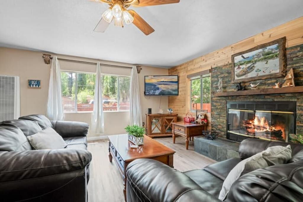 Photo of Livingroom in Patton