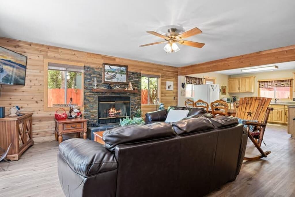 Photo of Livingroom in Patton