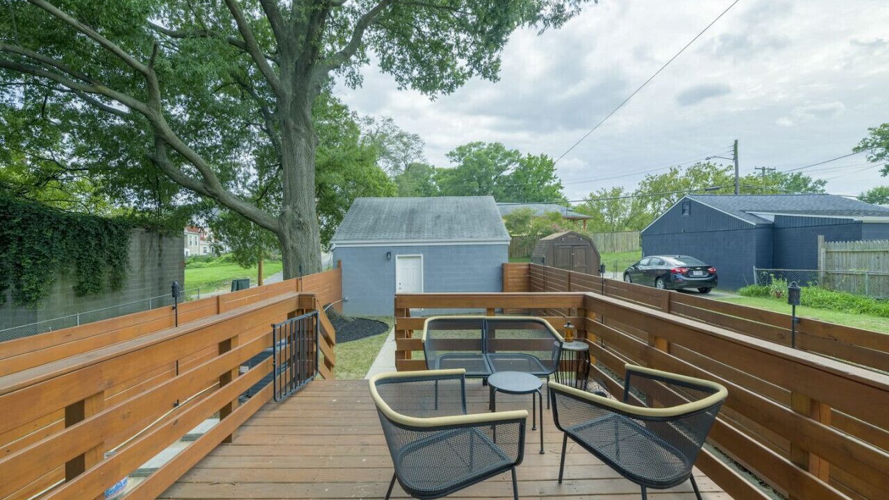 Photo of Outdoor in Capitol View