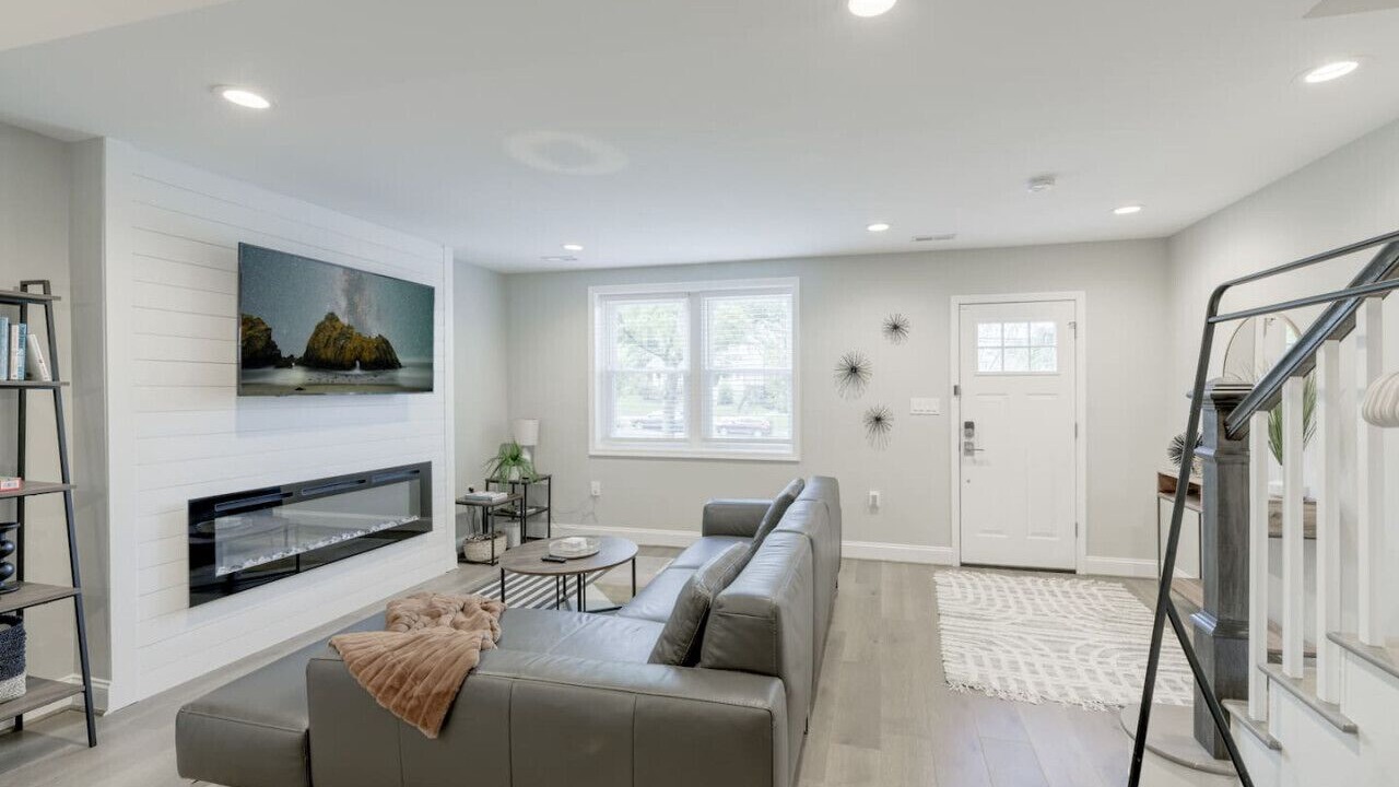 Photo of Livingroom in Capitol View