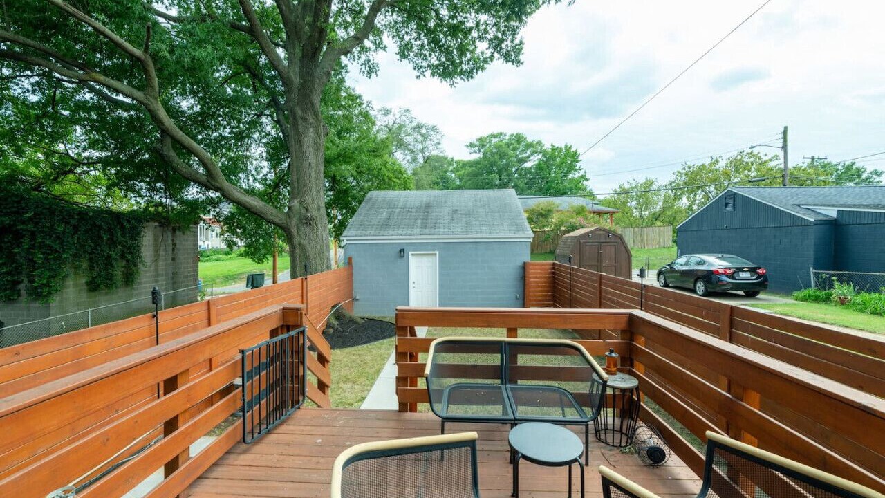 Photo of Outdoor in Capitol View