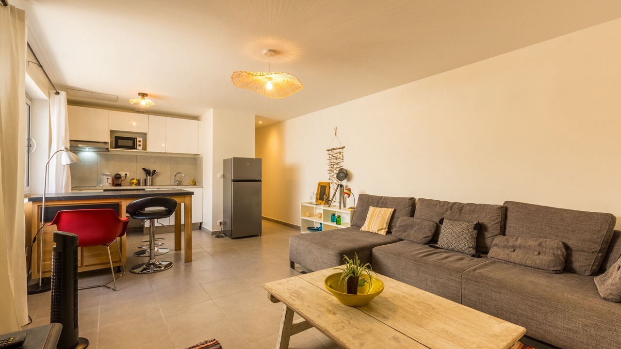 Photo of Livingroom in Aiguerelles