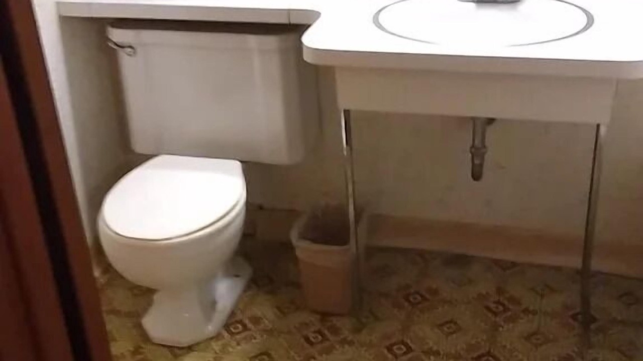 Photo of Bathroom in Norton