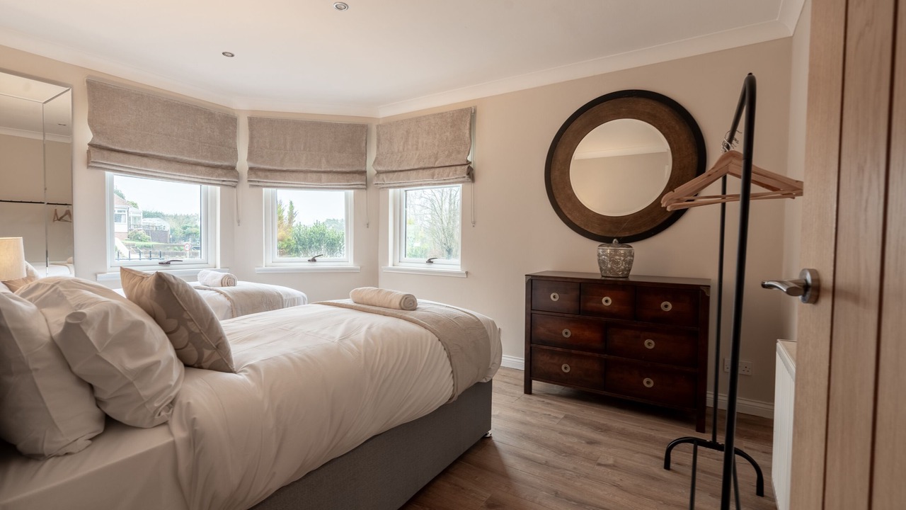 Photo of Others in Lanark