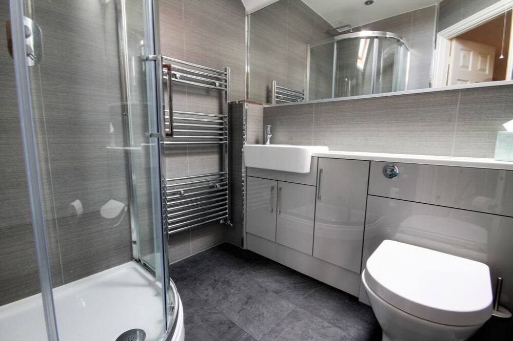 Photo of Bathroom in Telegraph Hill