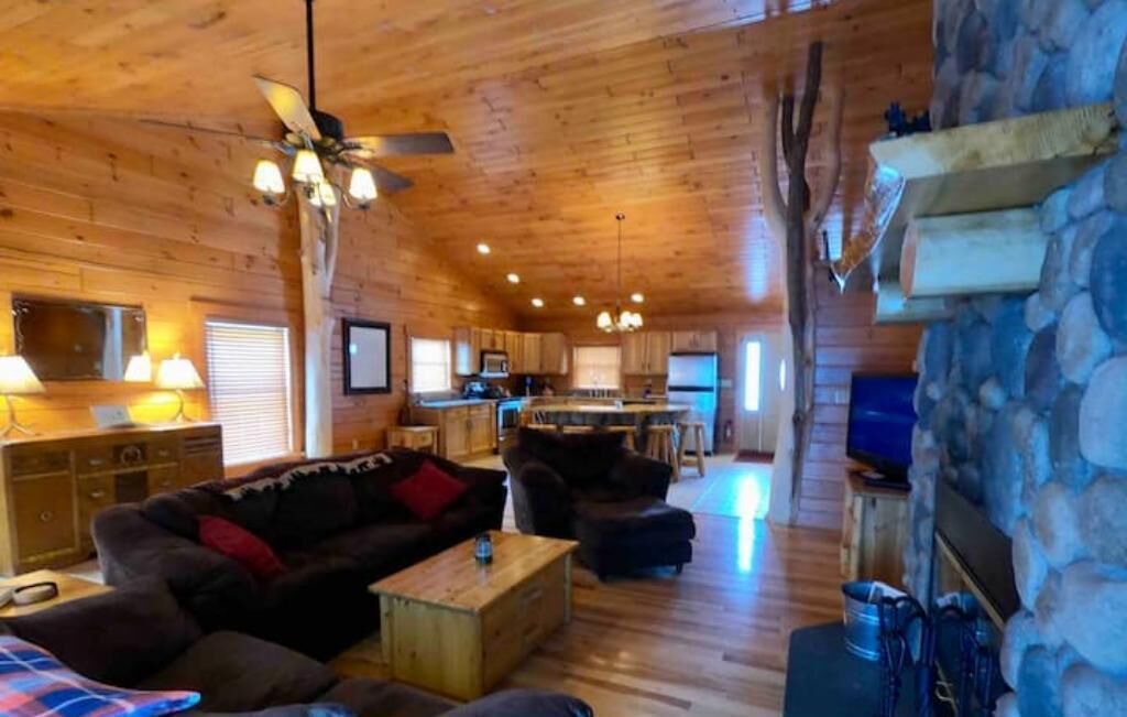 Photo of Livingroom in North Creek