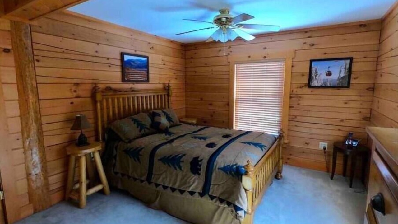 Photo of Bedroom in North Creek