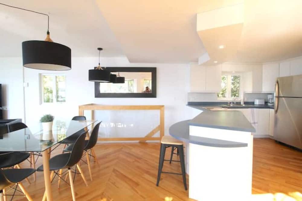 Photo of Kitchen in Saint-Denis-de-Brompton