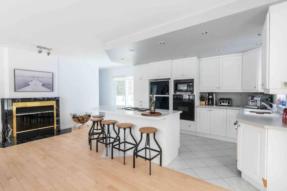 Photo of Kitchen in Saint-Denis-de-Brompton