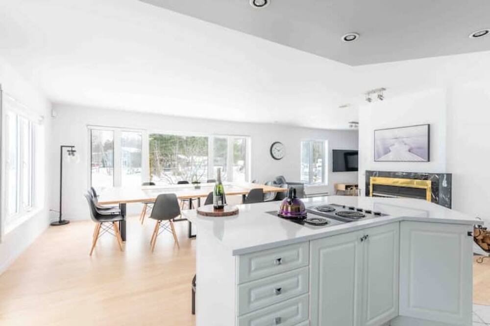 Photo of Kitchen in Saint-Denis-de-Brompton