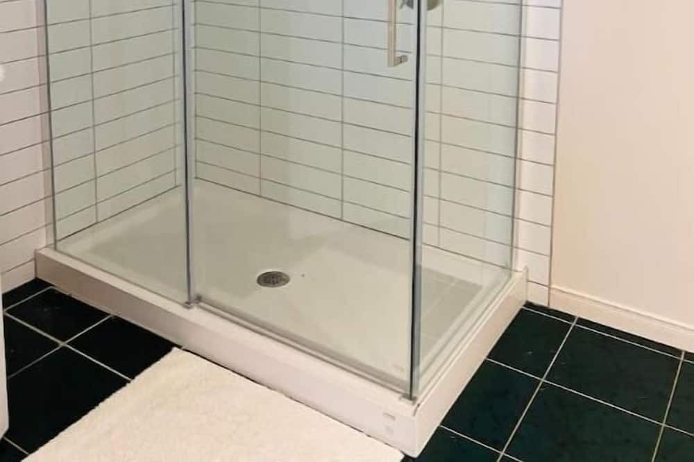 Photo of Bathroom in Saint-Denis-de-Brompton