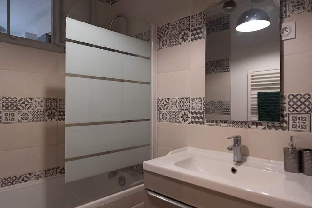 Photo of Bathroom in Gare