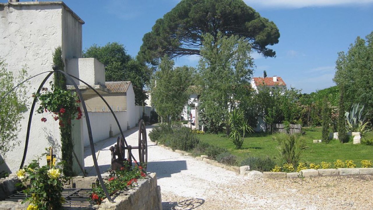 Photo of Outdoor in Saint-Laurent-d'Aigouze