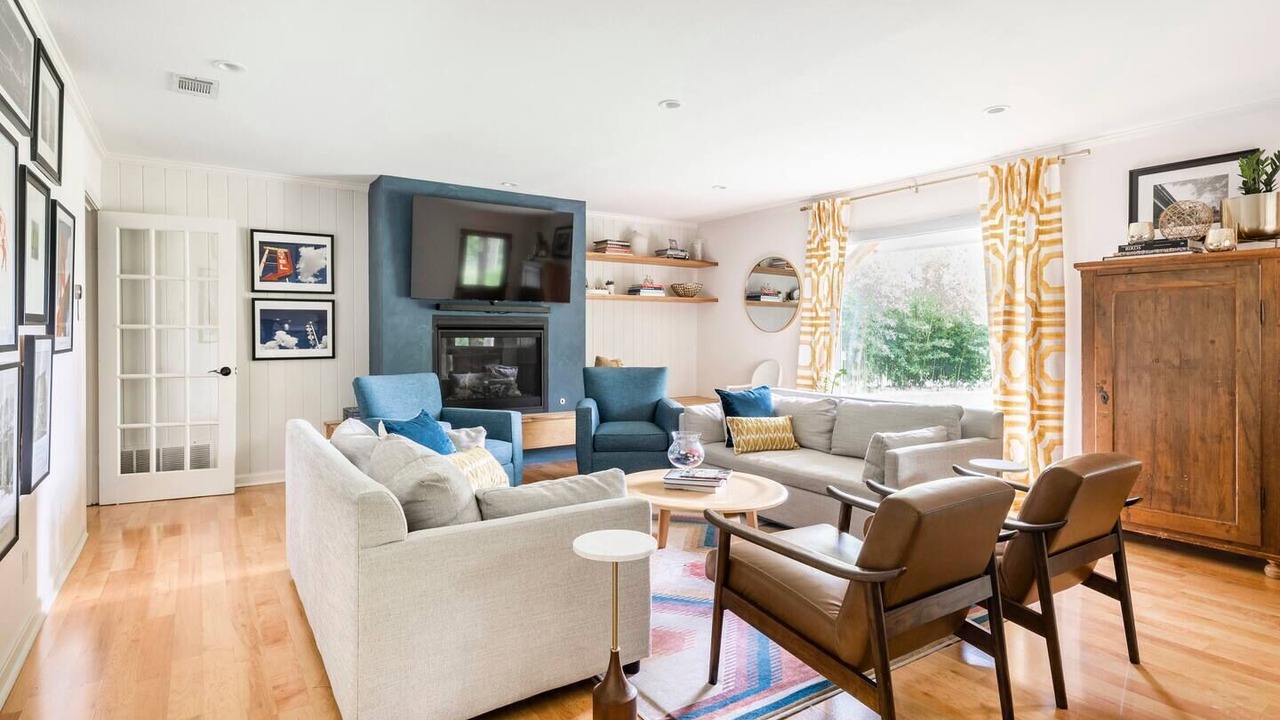 Photo of Livingroom in Allandale